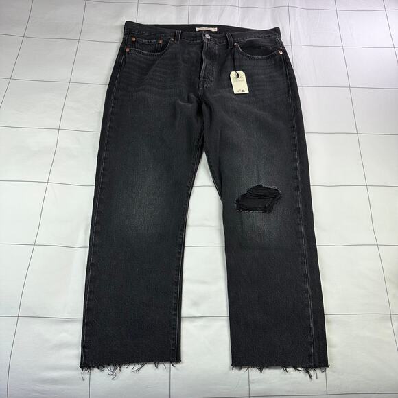 Levi's Premium Jeans Womens 33 Black Wedgie Straight Leg Distressed Ripped Knee - Picture 1 of 14